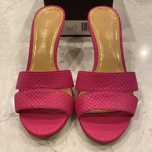NWOT women’s 7.5 M mid heel slide sandal